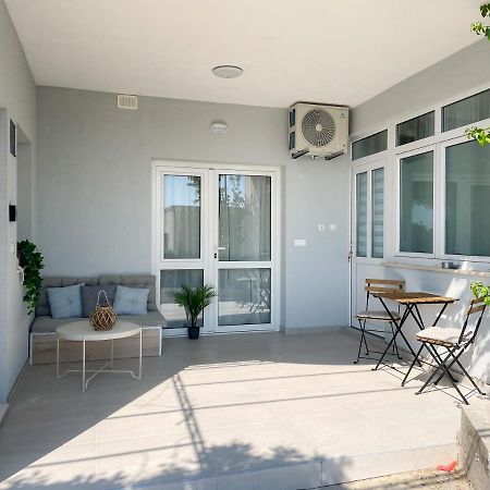 Modern Studio Overlooking Downtown Makarska Exterior foto