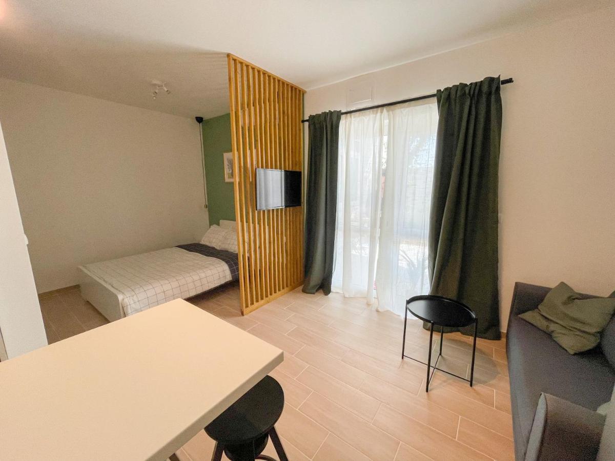 Modern Studio Overlooking Downtown Makarska Exterior foto
